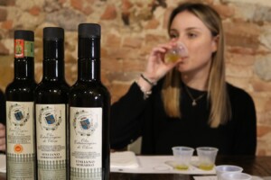 Fattoria del Colle, olio extravergine EVO degustazione 