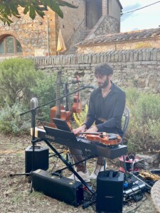 Andrea Pinsuti - musica dal vivo alla Fattoria del Colle, Trequanda, Toscana