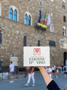 Le Donne del Vino presentano 11 bianchi alla giornata di studi del 18 luglio 2025 a Siena