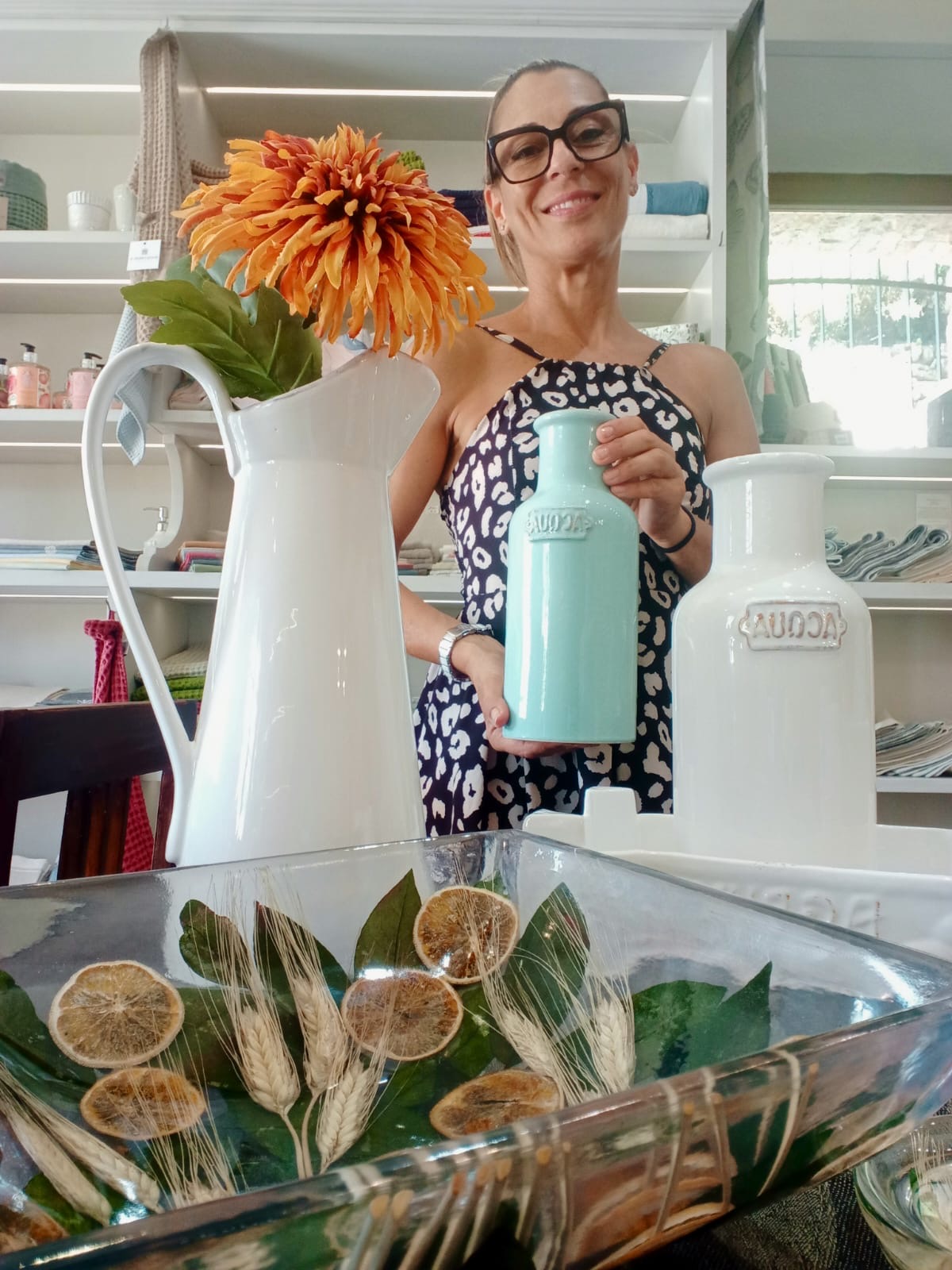 Toscana Lovers, Bagno Vignoni, Ilaria Perilli con le Ceramiche virginia