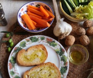 Bruschetta e cruditè con Olio Novo 2025 Monocultivar Correggiolo BIO Donatella Cinelli Colombini Fattoria del Colle Trequanda Toscana