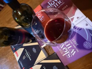 Guida Veronelli e guida Slow Wine sui vini di Donatella Cinelli Colombini
