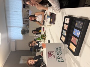 Donatella Cinelli Colombini e le Donne del Vino della Toscana da Italpreziosi ad Arezzo