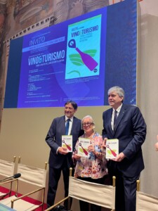 Donatella Cinelli Colombini e Dario Stefano Presentano il loro nuovo libro sull'enoturismo